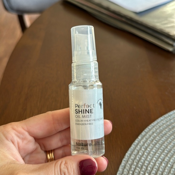Naturelab perfect mist oil mist color and heat protector paraben free - Picture 1 of 1